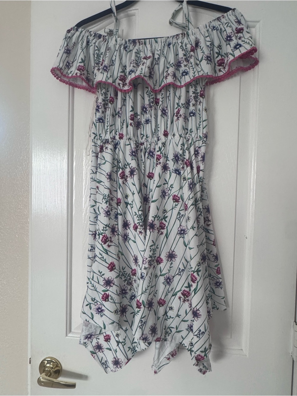 Girls' BCBG White Floral Off-Shoulder Dress with Pink Trim size L (14)